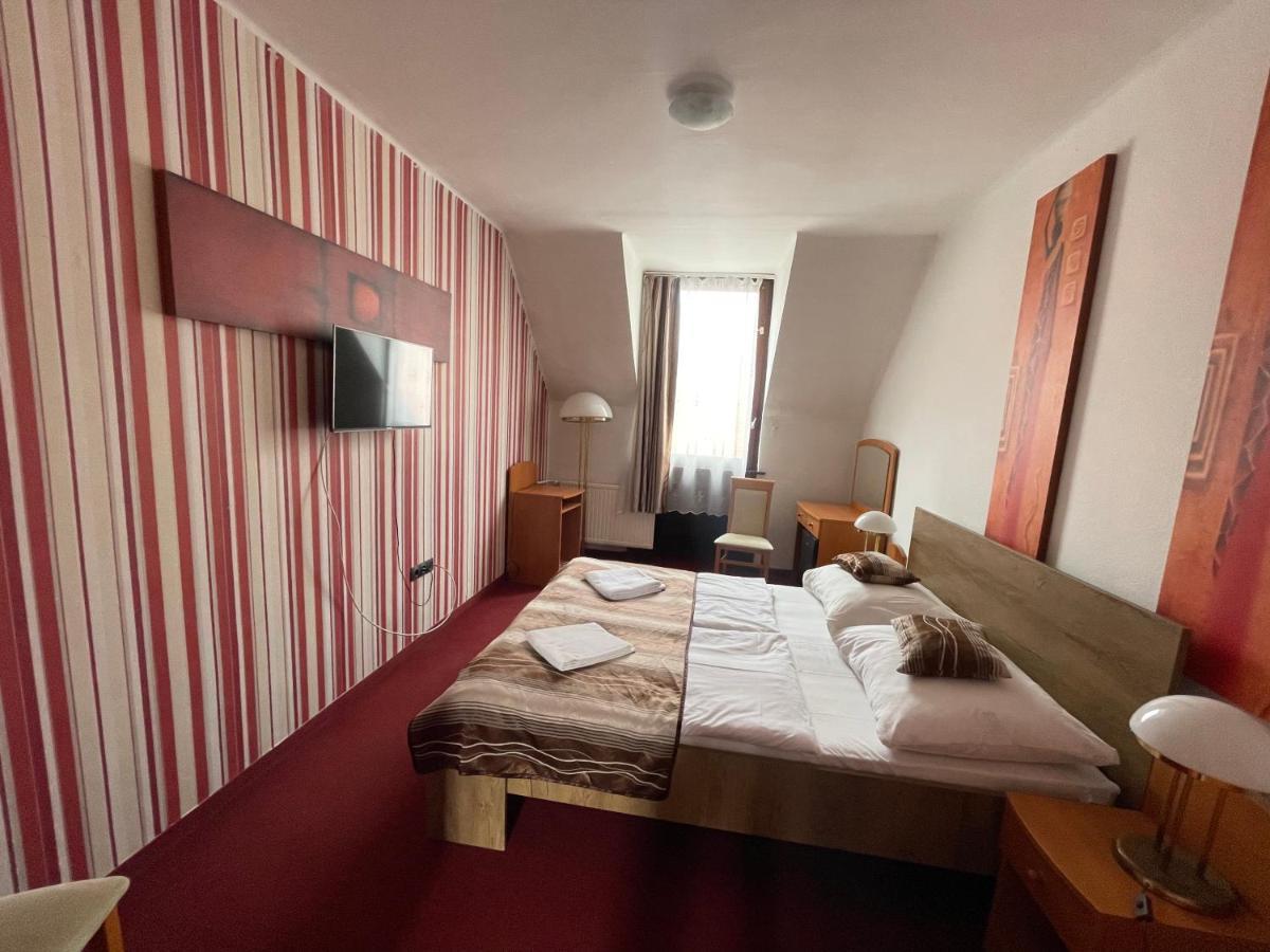 HOTEL MINARET ETTEREM EGER 3 Hungary from 24 HOTELMIX