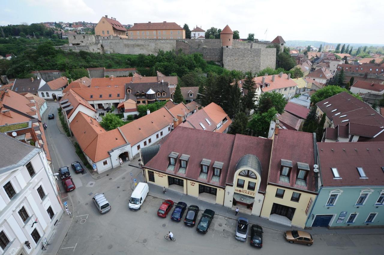 Hotel Minaret&Etterem Eger Exterior photo